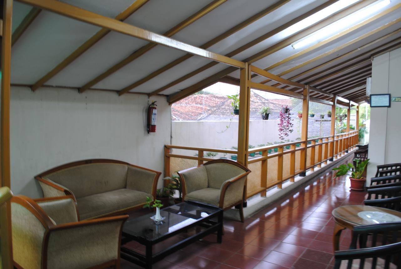 Hotel Wisata Baru Serang Eksteriør bilde